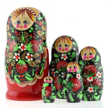 Матрёшка 5 мест чёрный сарафан с ягодами